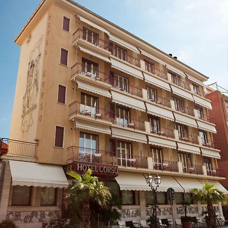 Hotel Corso Alaxi Hotels Аласио Екстериор снимка